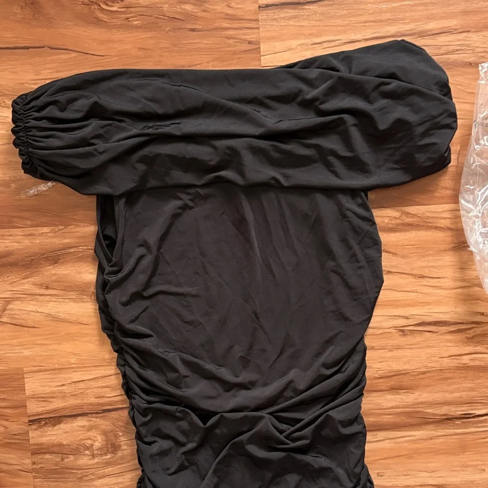 NWT Black Off-Shoulder Dress - Picture 7 of 8